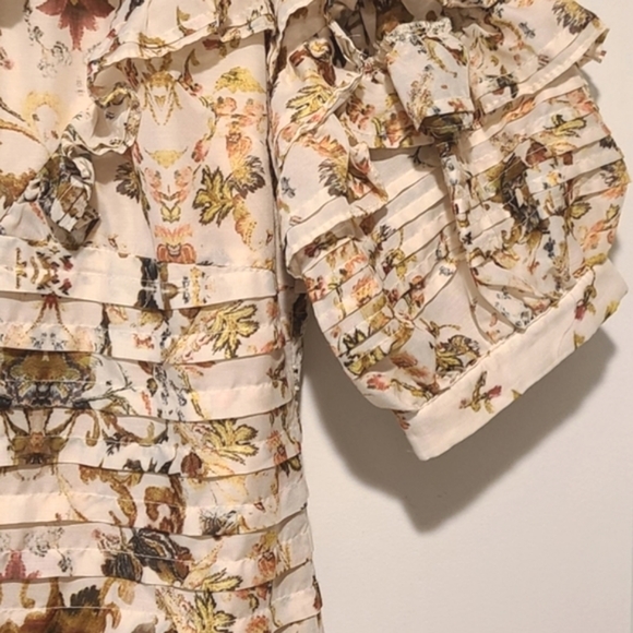 Off Shoulder Ruffle Dress - Picture 5 of 6